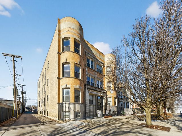 4646 S PRAIRIE Avenue 2S, Chicago, IL 60653