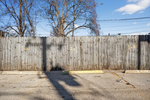 4646 S PRAIRIE Avenue 2S, Chicago, IL 60653