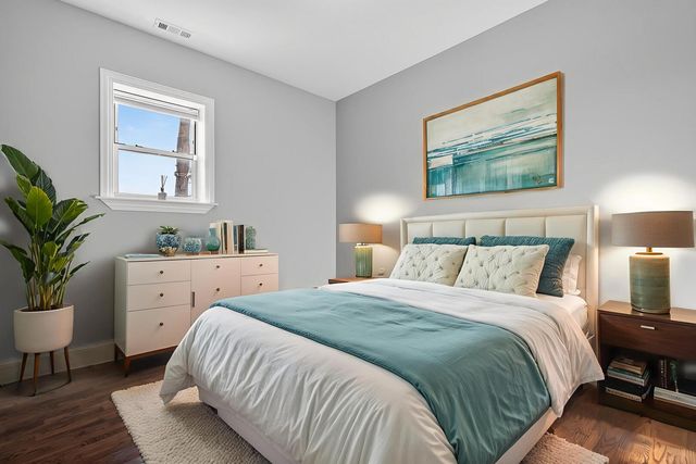 4646 S PRAIRIE Avenue 2S, Chicago, IL 60653
