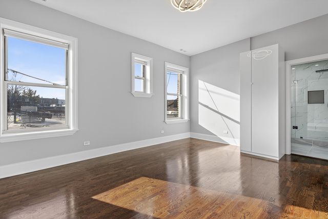 4646 S PRAIRIE Avenue 2S, Chicago, IL 60653