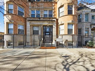 4646 S PRAIRIE Avenue 2S, Chicago, IL 60653