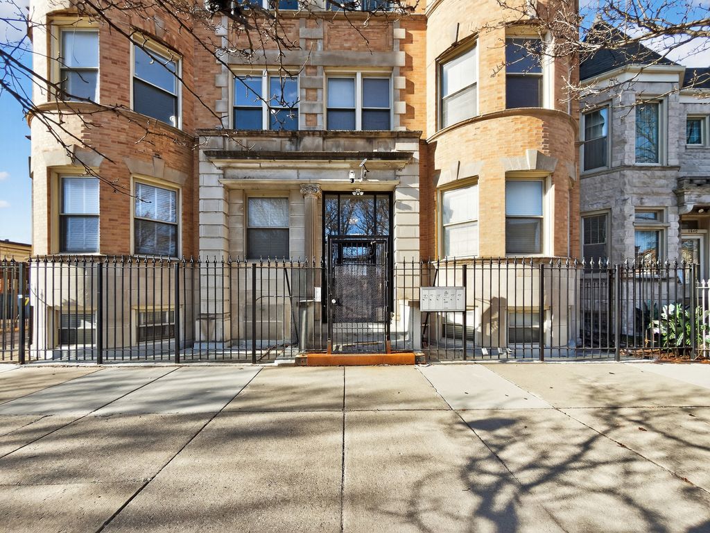 4646 S PRAIRIE Avenue 2S, Chicago, IL 60653