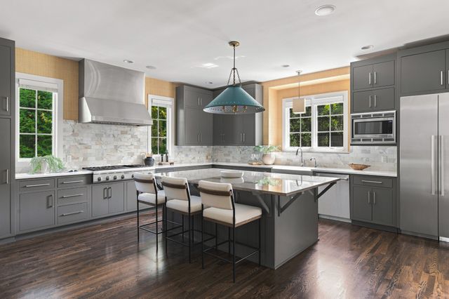 906 Lynnwood Blvd, Nashville, TN 37205
