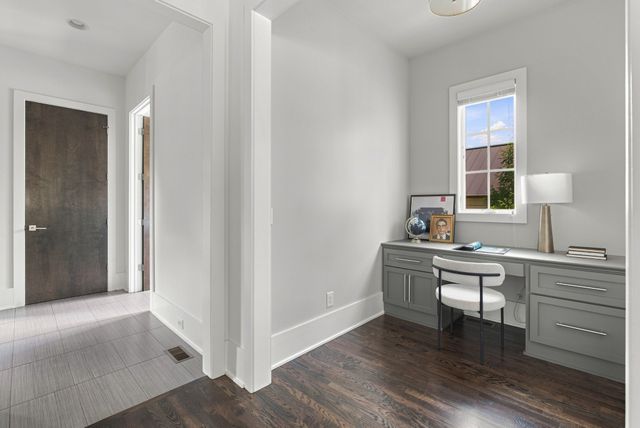 906 Lynnwood Blvd, Nashville, TN 37205