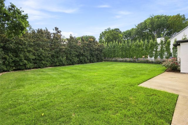 906 Lynnwood Blvd, Nashville, TN 37205