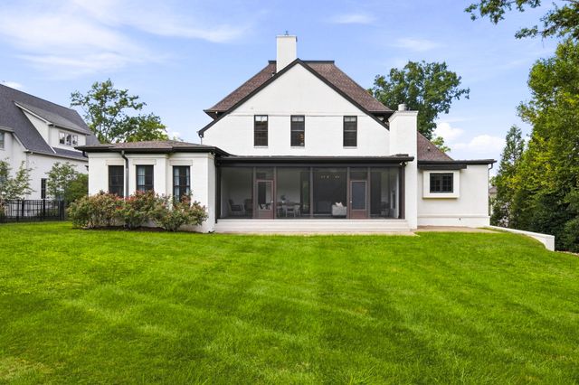 906 Lynnwood Blvd, Nashville, TN 37205