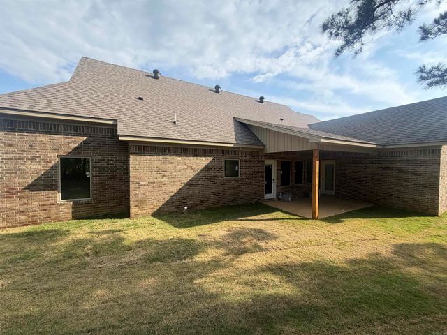 2115 Sable Oaks, Bryant, AR 72022