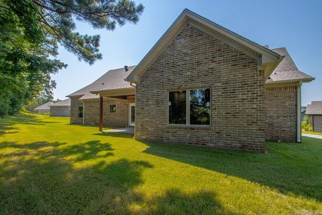 2115 Sable Oaks, Bryant, AR 72022