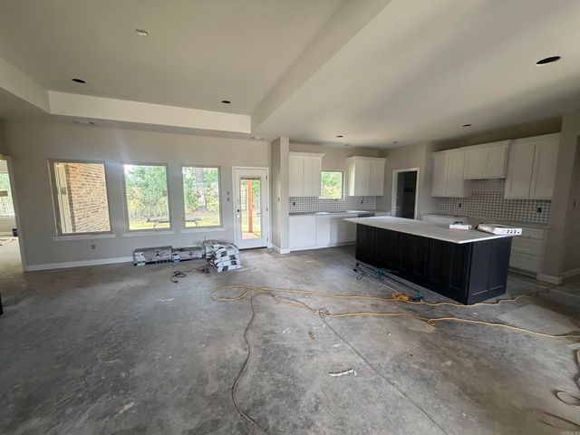 2115 Sable Oaks, Bryant, AR 72022
