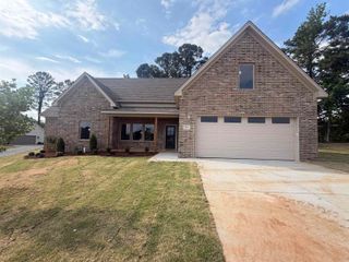 2115 Sable Oaks, Bryant, AR 72022