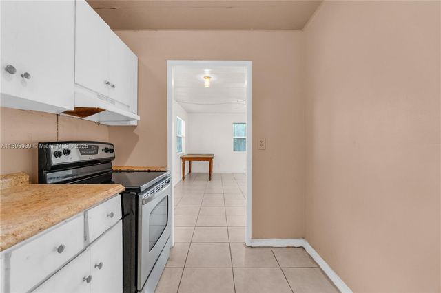 2005 NW 11th Ave, Fort Lauderdale, FL 33311