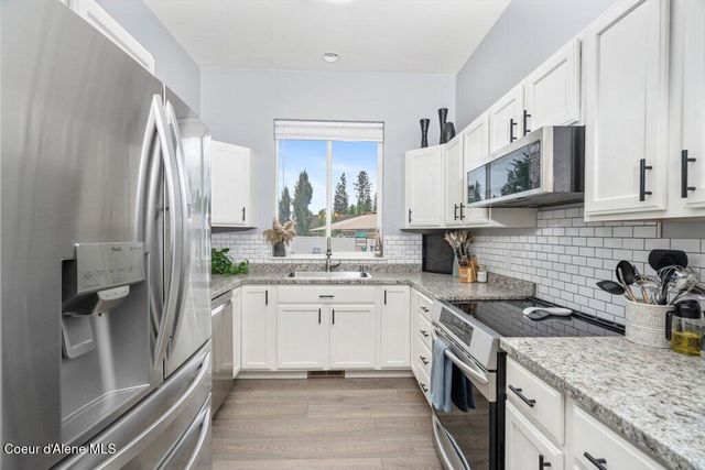 2560 W Elmwood DR, Coeur D'alene, ID 83815