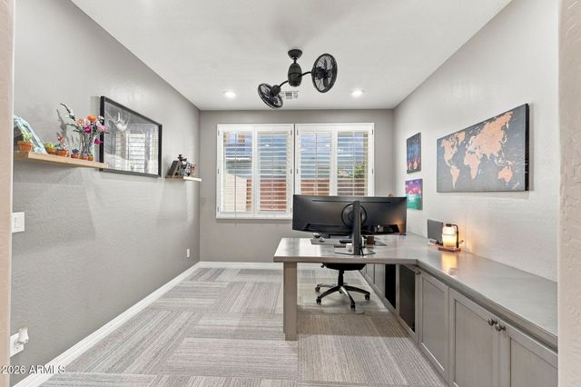 16005 W SHAW BUTTE Drive, Surprise, AZ 85379