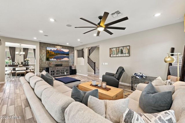 16005 W SHAW BUTTE Drive, Surprise, AZ 85379