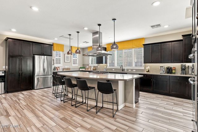 16005 W SHAW BUTTE Drive, Surprise, AZ 85379
