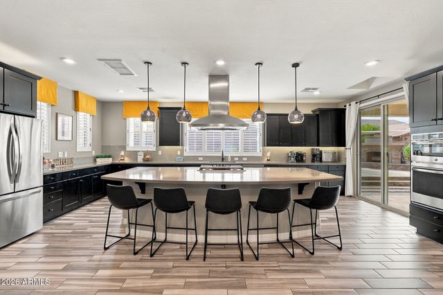 16005 W SHAW BUTTE Drive, Surprise, AZ 85379
