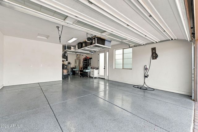 16005 W SHAW BUTTE Drive, Surprise, AZ 85379