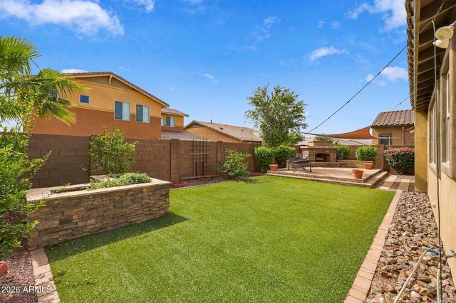 16005 W SHAW BUTTE Drive, Surprise, AZ 85379