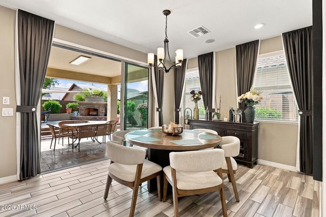 16005 W SHAW BUTTE Drive, Surprise, AZ 85379
