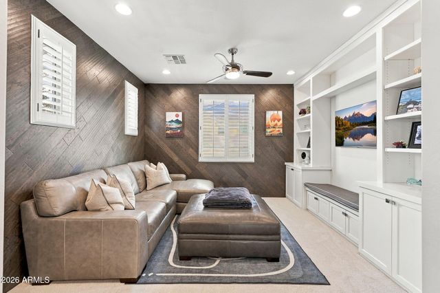 16005 W SHAW BUTTE Drive, Surprise, AZ 85379