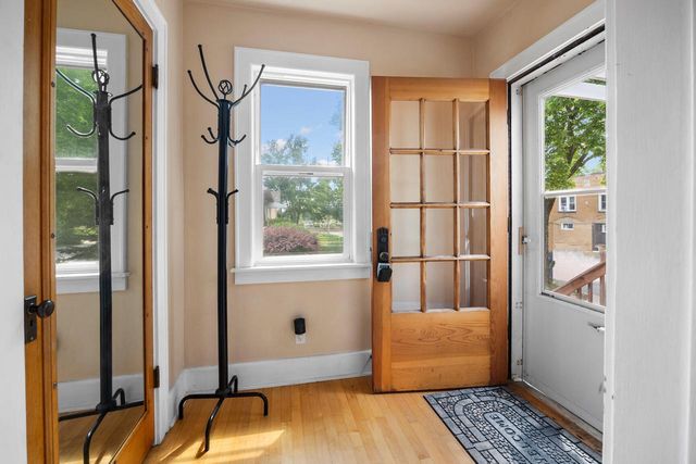 130 N 60th STREET, Milwaukee, WI 53213