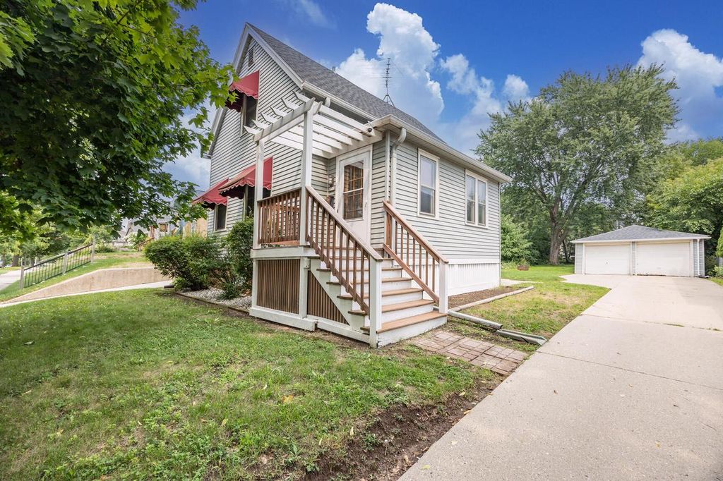 130 N 60th STREET, Milwaukee, WI 53213