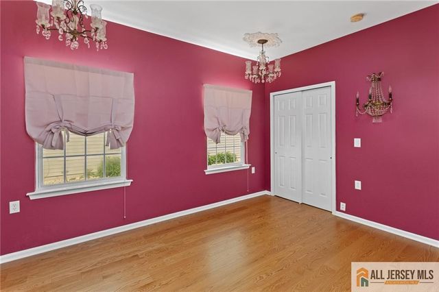 48 Merlot Court, Monroe, NJ 08831