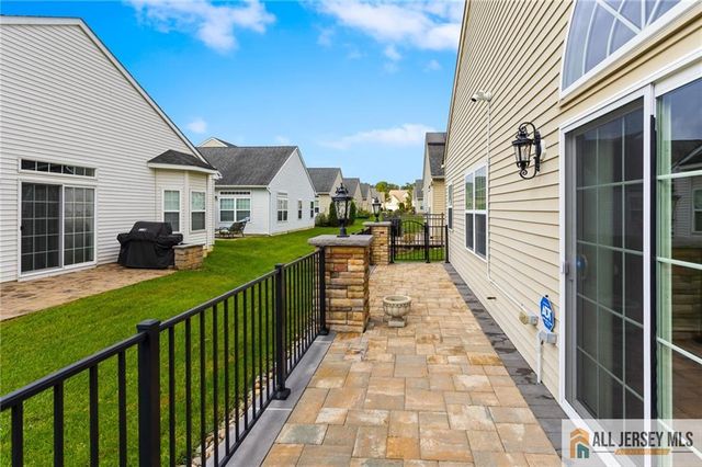 48 Merlot Court, Monroe, NJ 08831
