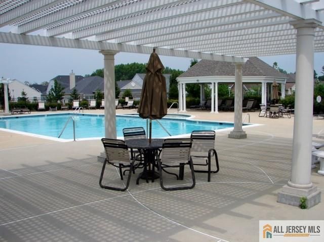48 Merlot Court, Monroe, NJ 08831