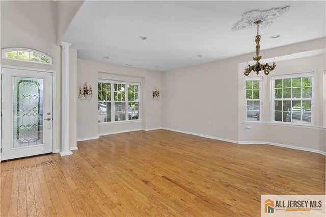 48 Merlot Court, Monroe, NJ 08831