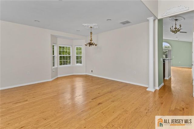 48 Merlot Court, Monroe, NJ 08831