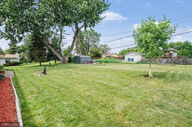 981 Oriole Drive, Apple Valley, MN 55124