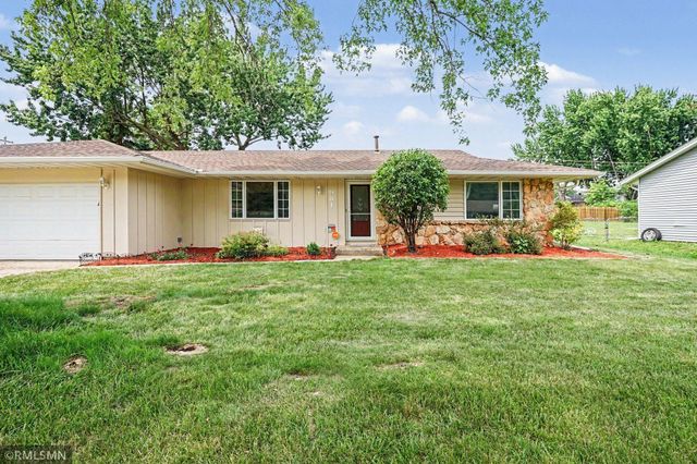 981 Oriole Drive, Apple Valley, MN 55124