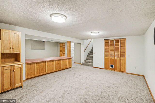 981 Oriole Drive, Apple Valley, MN 55124