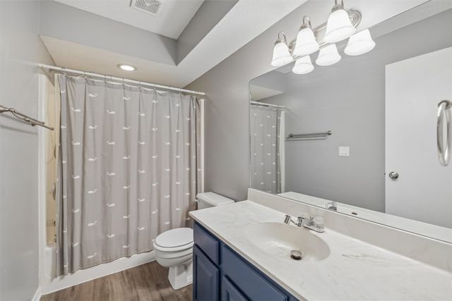 5316 Aspen Drive, West Des Moines, IA 50266