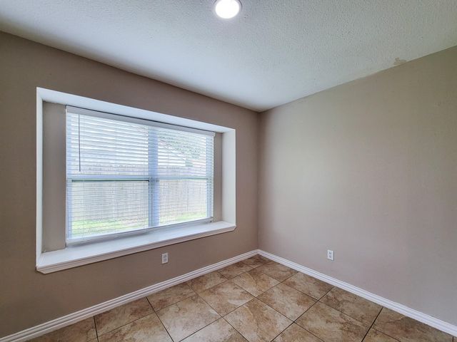 10010 Sagecanyon Drive, Houston, TX 77089