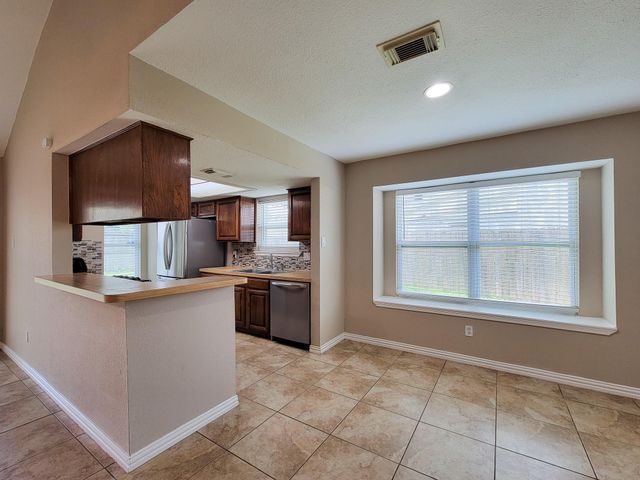 10010 Sagecanyon Drive, Houston, TX 77089