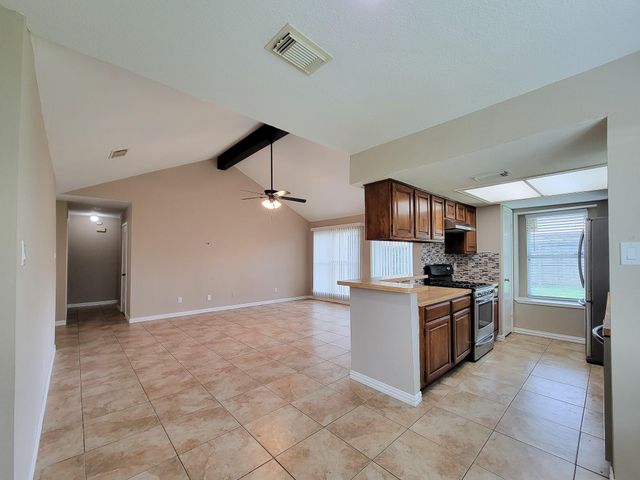 10010 Sagecanyon Drive, Houston, TX 77089