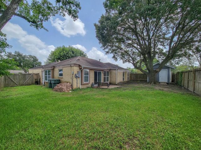 10010 Sagecanyon Drive, Houston, TX 77089