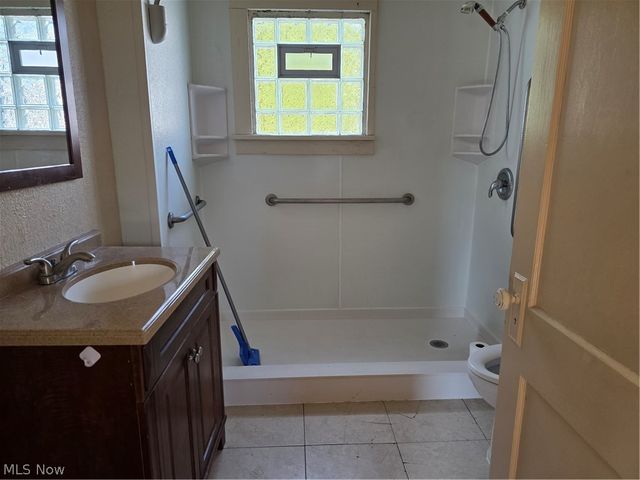 372 N Madison Avenue, Salem, OH 44460