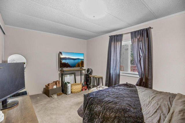 300 Arrowhead Pass, Jacksonville, OR 97530