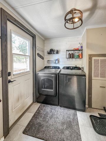 300 Arrowhead Pass, Jacksonville, OR 97530