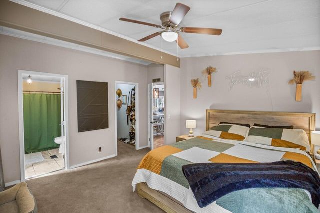 300 Arrowhead Pass, Jacksonville, OR 97530