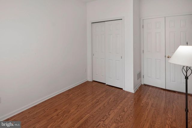 9 FOSTER RD, Pennington, NJ 08534
