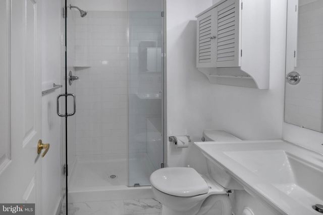 9 FOSTER RD, Pennington, NJ 08534