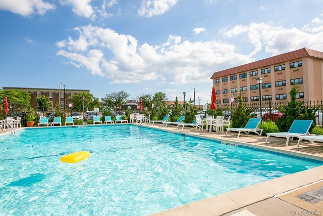 185 W Park Avenue 316, Long Beach, NY 11561
