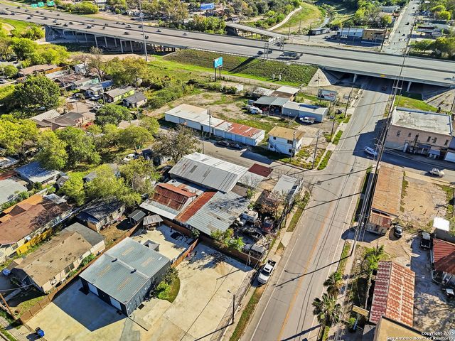 2718 S Flores, San Antonio, TX 78204