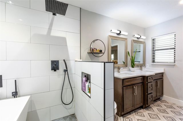 10237 SW 12TH PLACE, Gainesville, FL 32607