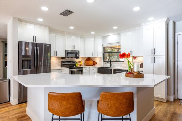 10237 SW 12TH PLACE, Gainesville, FL 32607