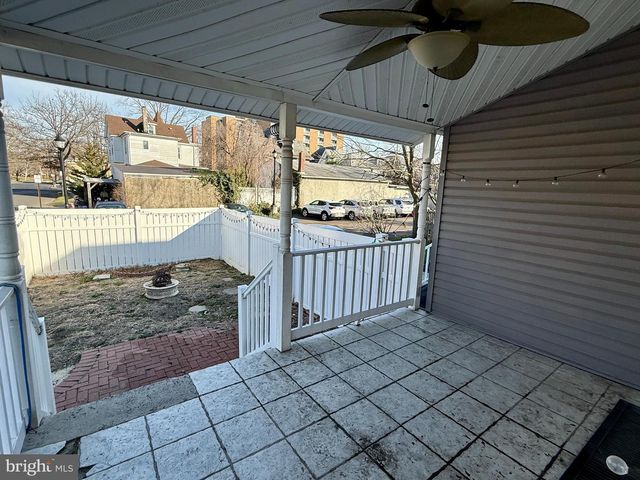 44 E COLLINGS AVE, Collingswood, NJ 08108